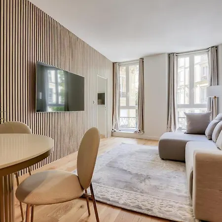 Apartment Beautiful 2br In Center Of Paris